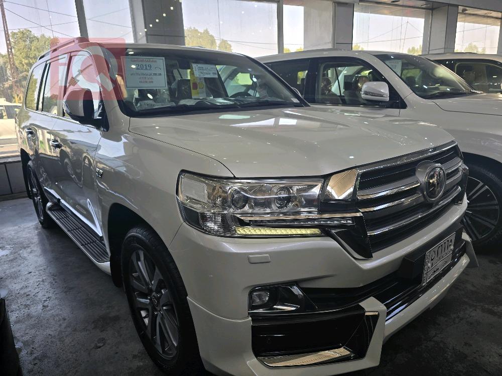 تويوتا لاندكروزر